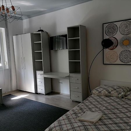 Merey Apartment Szeged Ngoại thất bức ảnh