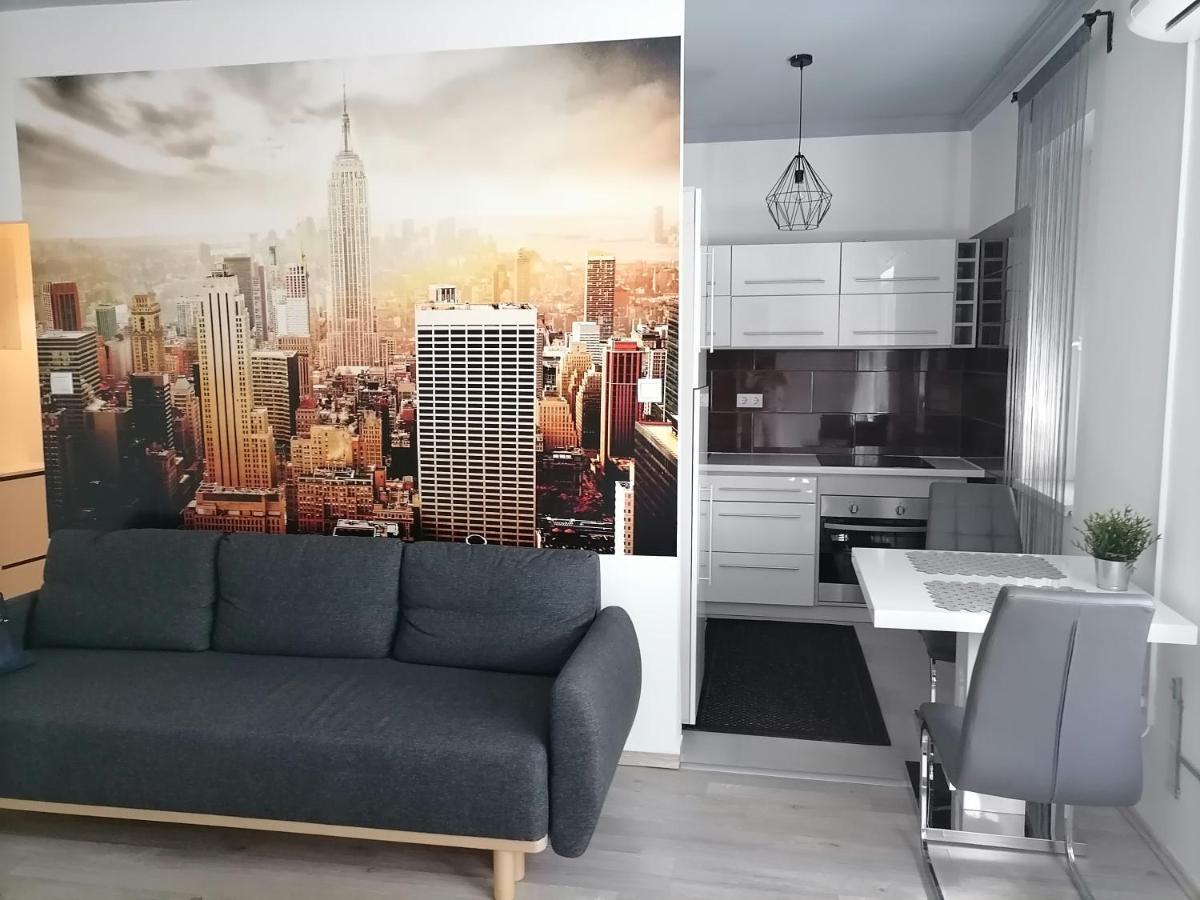 Merey Apartment Szeged Ngoại thất bức ảnh