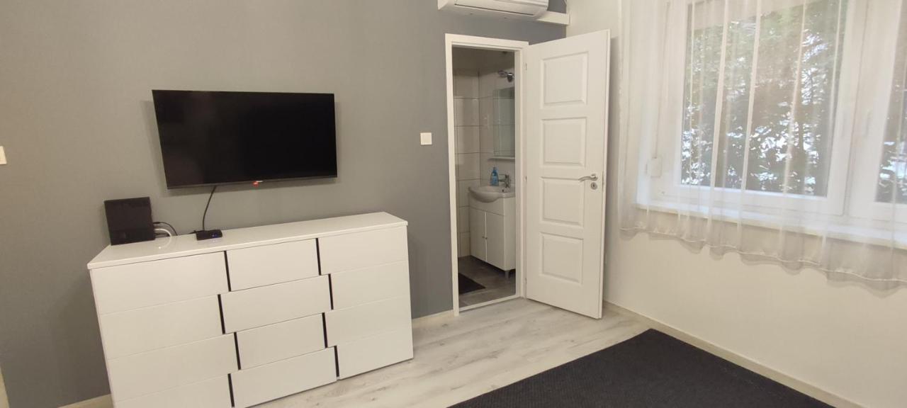 Merey Apartment Szeged Ngoại thất bức ảnh